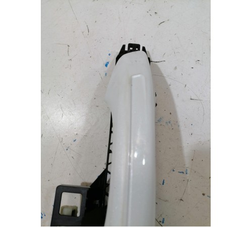 Ручка двери передняя правая наружная