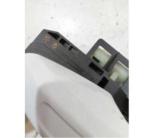 Ручка двери передняя правая наружная