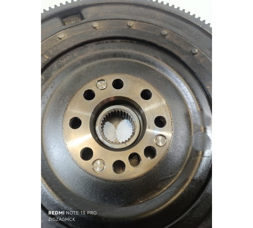 Маховик двигателя