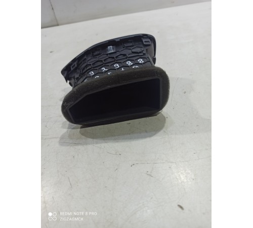 Воздушный дефлектор (левый)