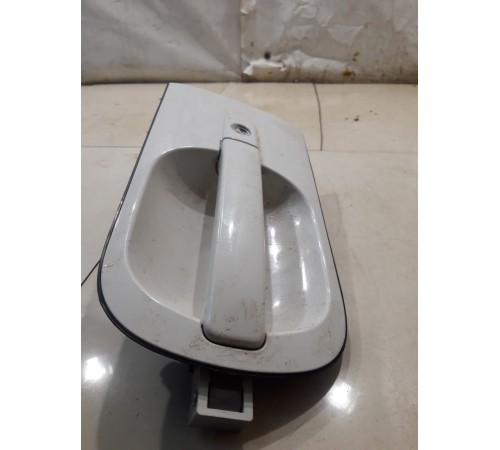 Ручка двери (передняя, левая, внешняя)