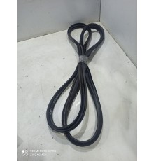 Уплотнитель двери(передний правый)