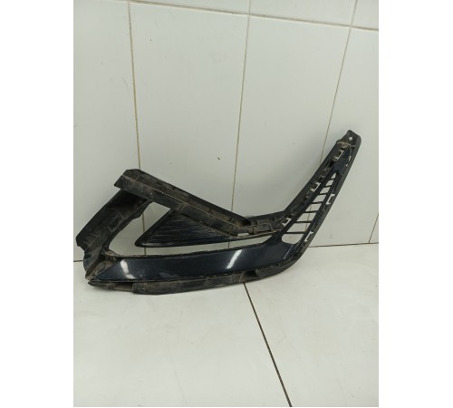 Накладка ПТФ левая