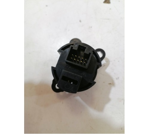 Кнопка запуска двигателя старт / стоп