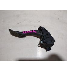 Педаль акселератора