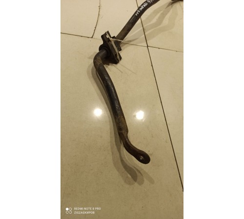 Стабилизатор передний