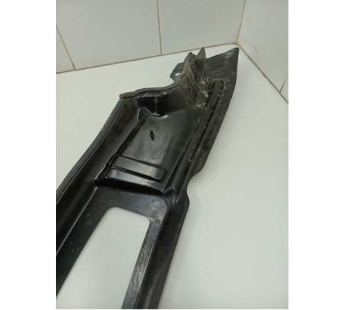 Планка поперечная под жабо