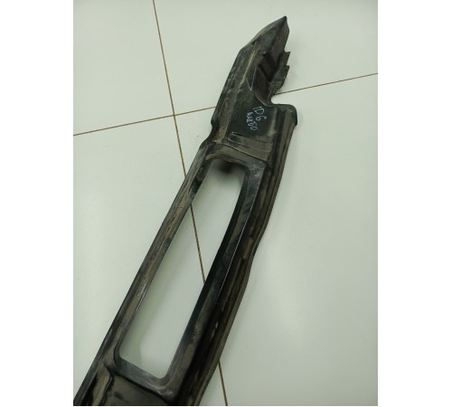 Планка поперечная под жабо