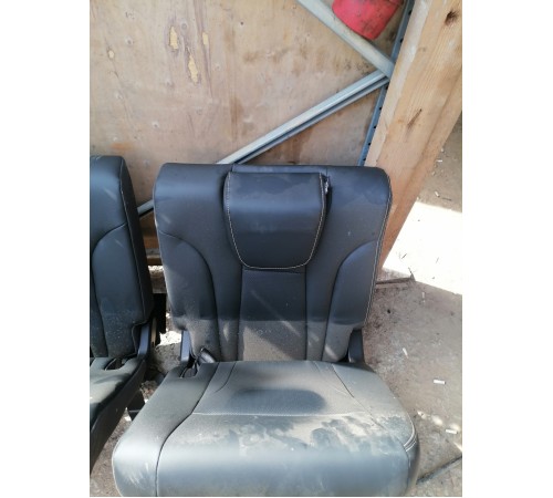 Сиденья третий ряд