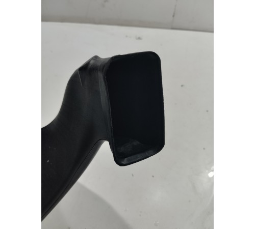 Воздуховод (правый) 