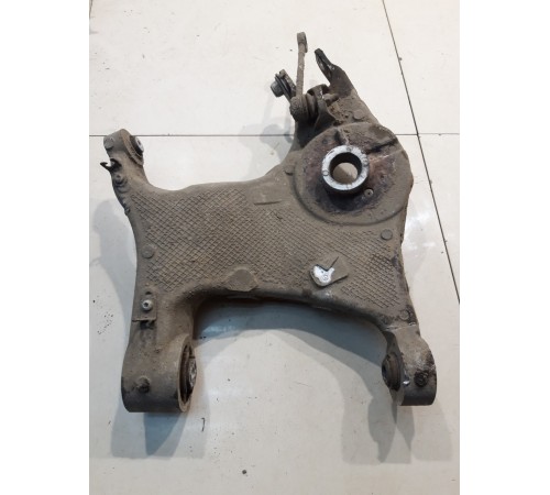 Рычаг подвески (задний, правый)