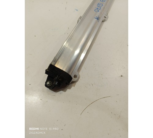 Шторка солнцезащитная задняя правая