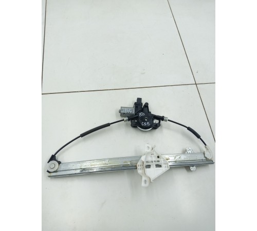 Стеклоподьемник двери передний правый в сборе