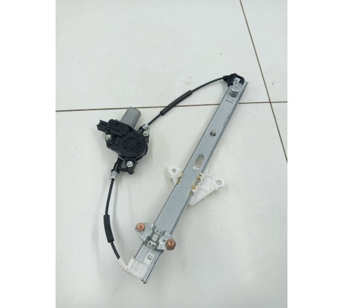 Стеклоподьемник двери передний правый в сборе