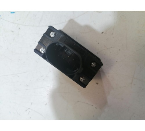 Кнопка закрывания багажника