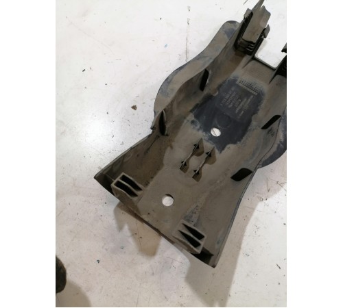 Защита днища задняя левая