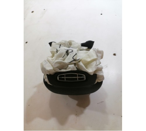 Подушка безопасности водителя