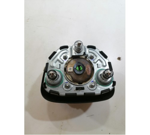 Подушка безопасности водителя