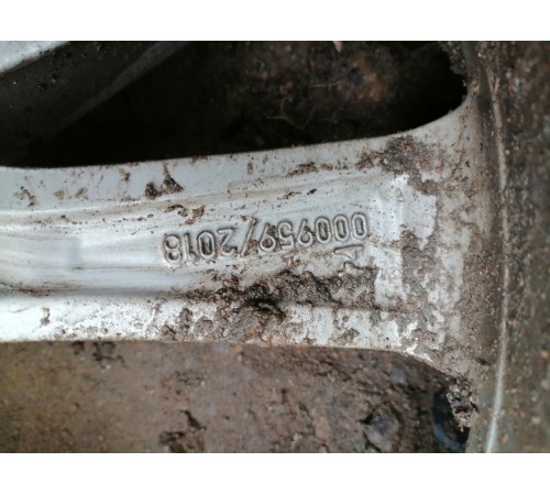 Колесо в сборе 245/40 R18 лето