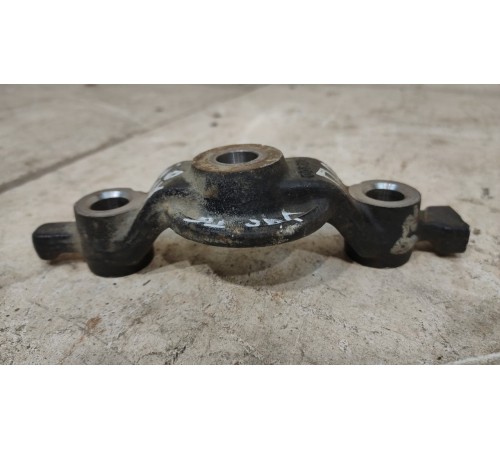 Кронштейн передней правой шаровой