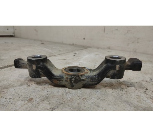 Кронштейн передней правой шаровой