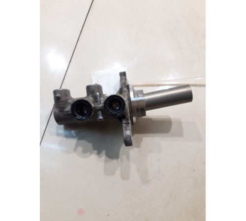 Главный тормозной цилиндр