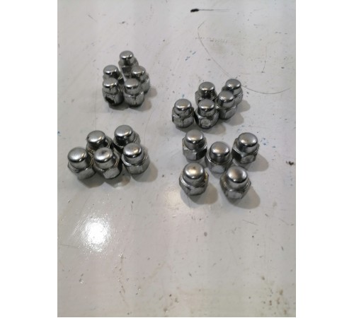 Комплект колёсных болтов 20шт