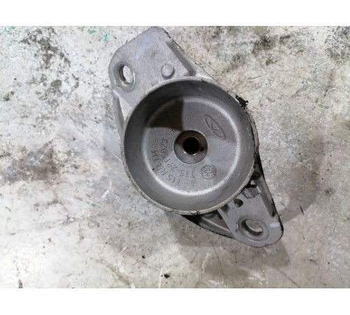 Опора амортизатора задняя левая