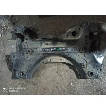 Подрамник передний