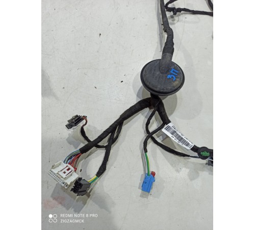 Электропроводка двери (задняя правая)