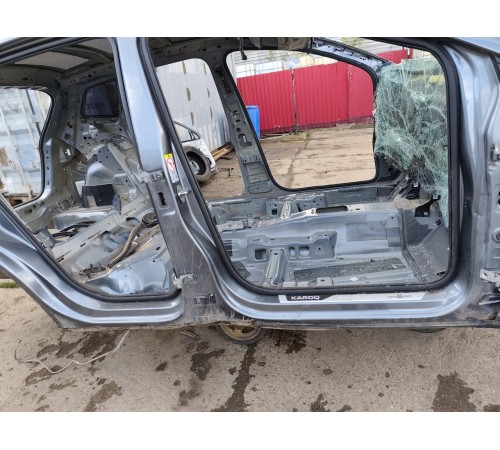 Порог со стойкой правый