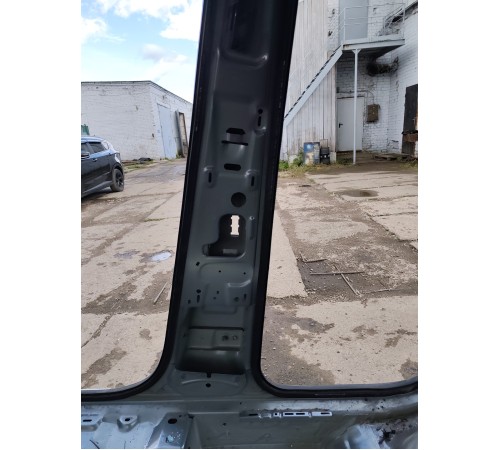 Порог со стойкой правый