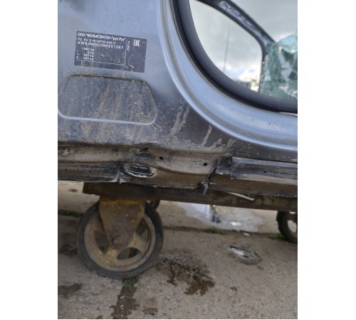 Порог со стойкой правый