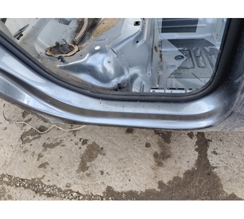 Порог со стойкой правый