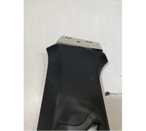 Обшивка центральной стойки левая верхняя