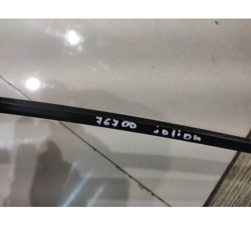 Уплотнитель лобового стекла(нижний)