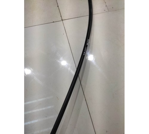 Уплотнитель лобового стекла(нижний)