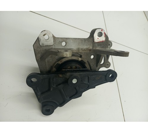 Опора Двигателя левая