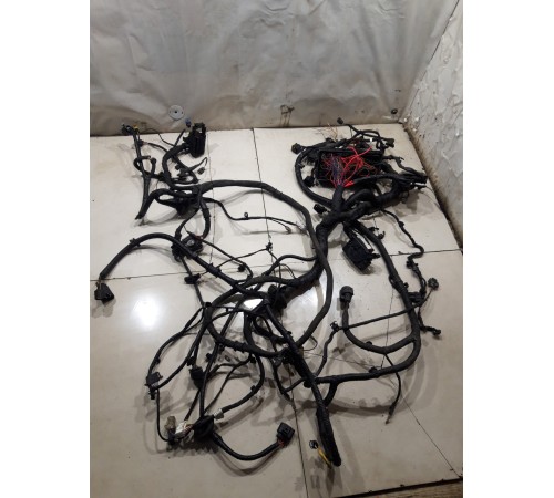 Электропроводка подкапотная с монтажным блоком