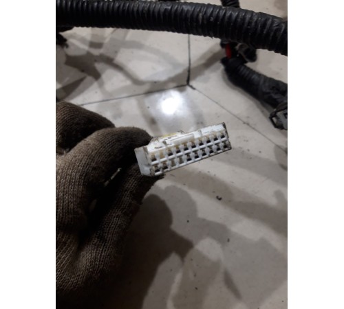 Электропроводка подкапотная с монтажным блоком