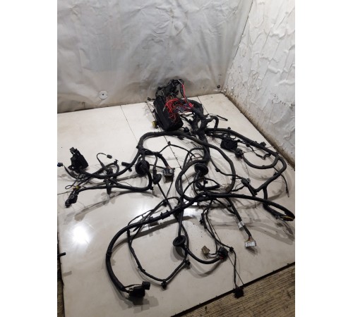 Электропроводка подкапотная с монтажным блоком