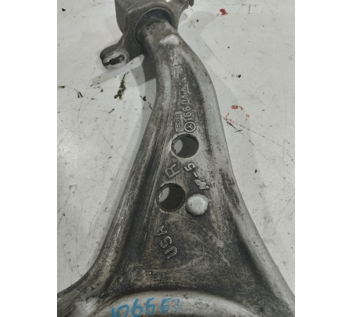 Рычаг подвески (передний правый)