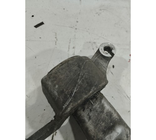 Рычаг подвески (передний правый)