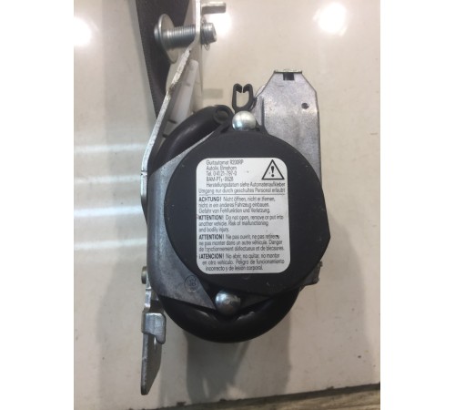 Ремень безопасности (задний, правый)