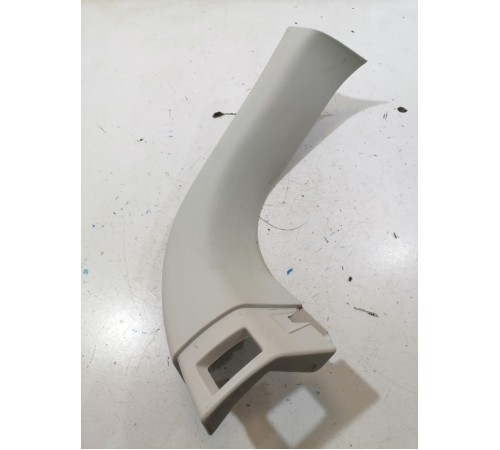 Обшивка крышки багажника левая