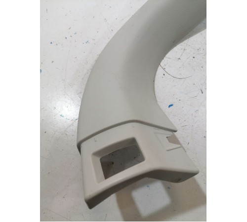 Обшивка крышки багажника левая