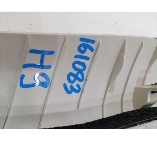 Обшивка крышки багажника левая