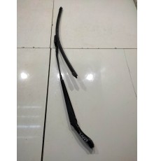 Стеклоочиститель (передний, левый)