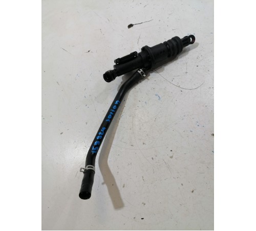 Главный цилиндр сцепления