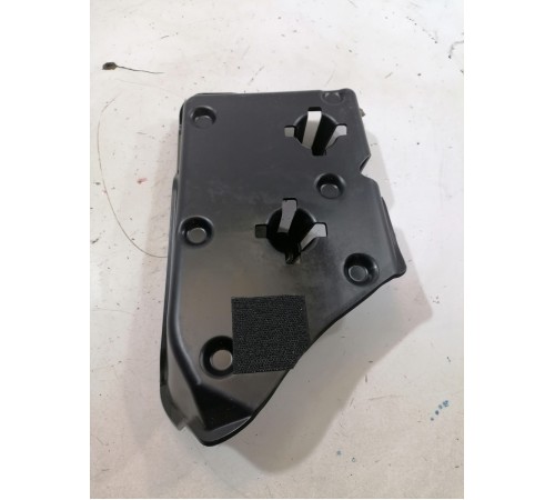 Пластик салона передний левый